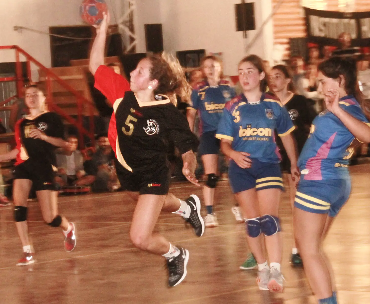 Dos equipos se presentan en el Nacional de handbol para menores