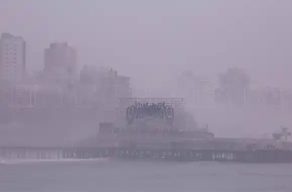 Video: la niebla se apoderó de la costa marplantense