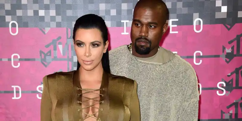 Kim Kardashian y Kanye West tratan de salvar su matrimonio a ritmo de merengue