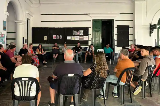 Reunión con las agrupaciones y organizaciones participantes del Carnaval Infantil