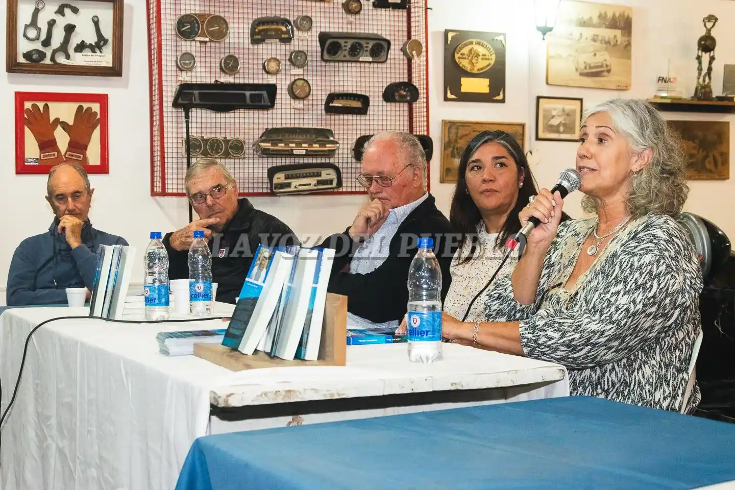 Valentina Pereyra junto a Horacio Pérez, Ernesto Pedersen, Enrique Rybner y Mariana Fernández