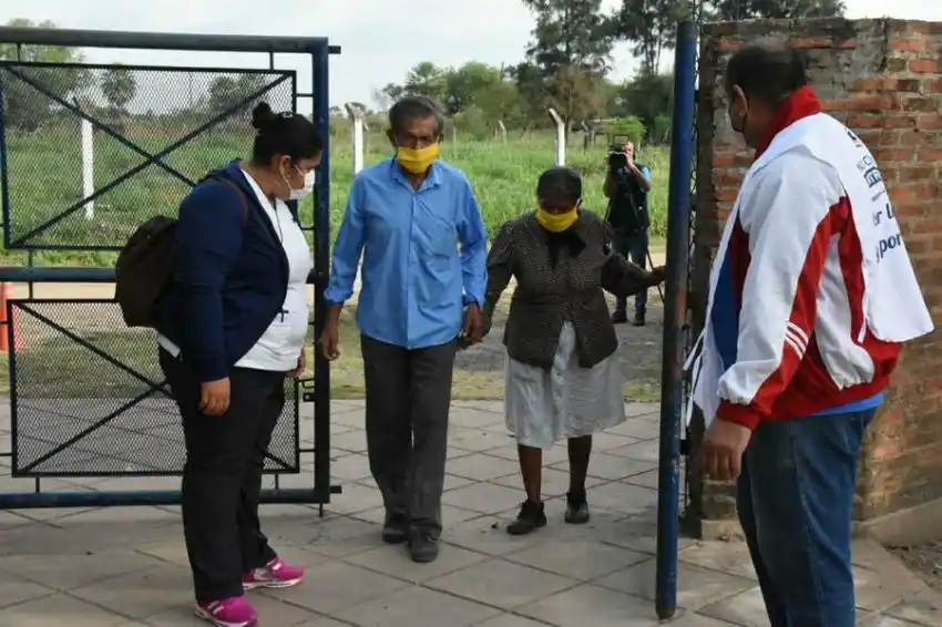 Vacunación, reactivación de la economía y unidad