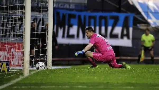 Racing salvó un punto ante Talleres tras el blooper de Orion