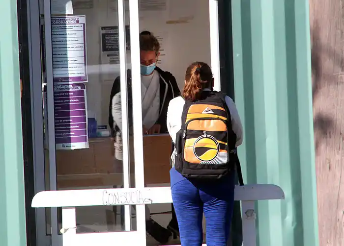 Un fallecido y 58 casos más