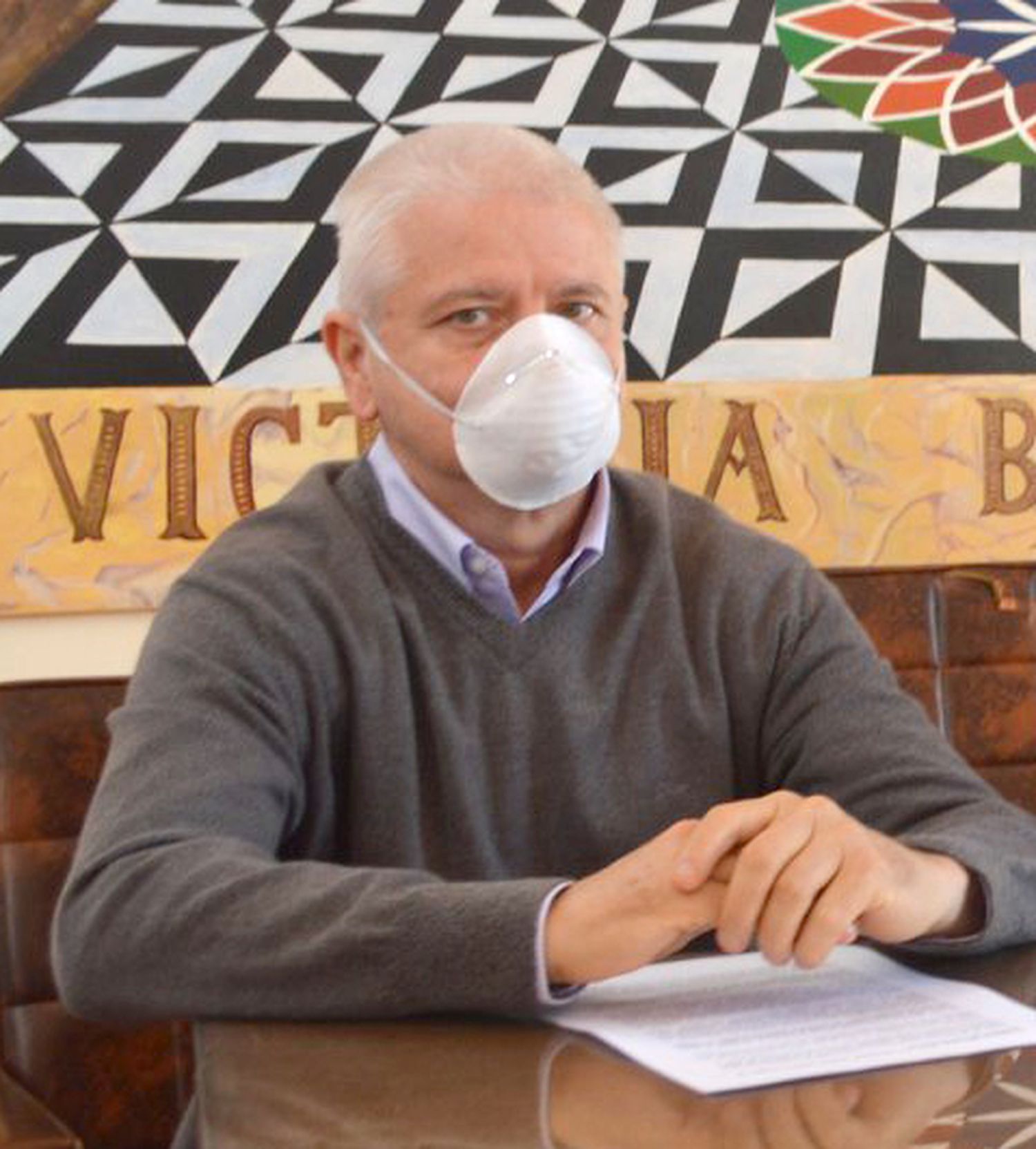 Imputan a Schultheis por posible compra irregular
