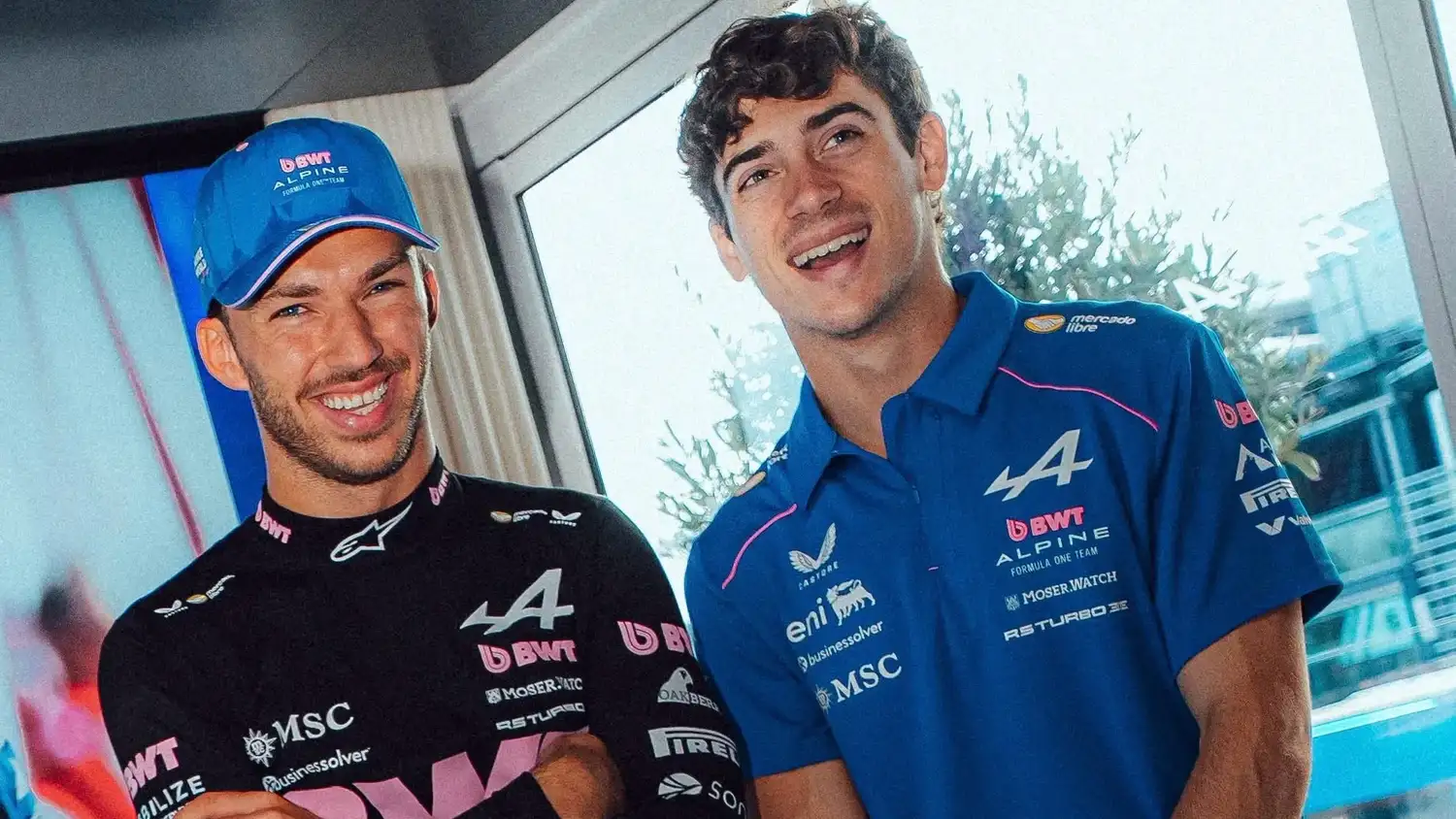 "Es bastante increíble. Es una sorpresa del equipo también, no esperábamos hacer la pole. Pierre hizo una qualy muy buena, obviamente", expresó Colapinto luego de la clasificación.