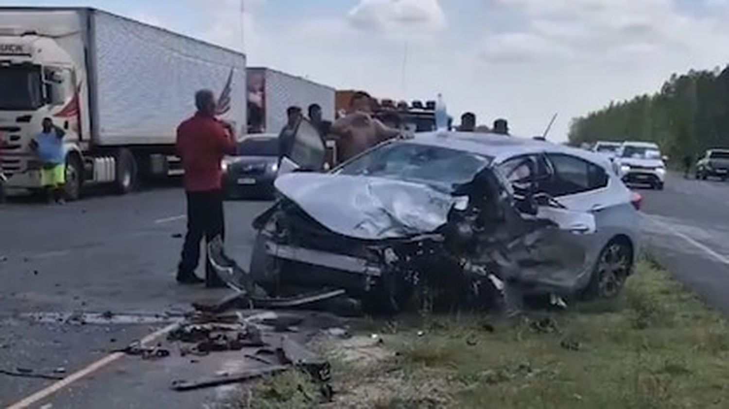 Choque en la caravana de Racing rumbo a Asunción: un hincha fue trasladado a un hospital de Clorinda