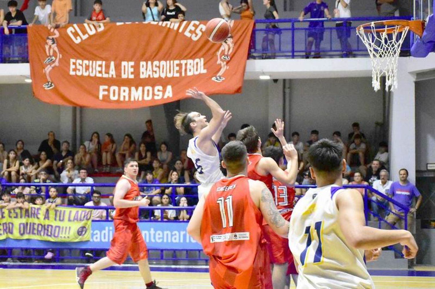 Sarmiento se quedó con el
primer clásico del Pre Federal