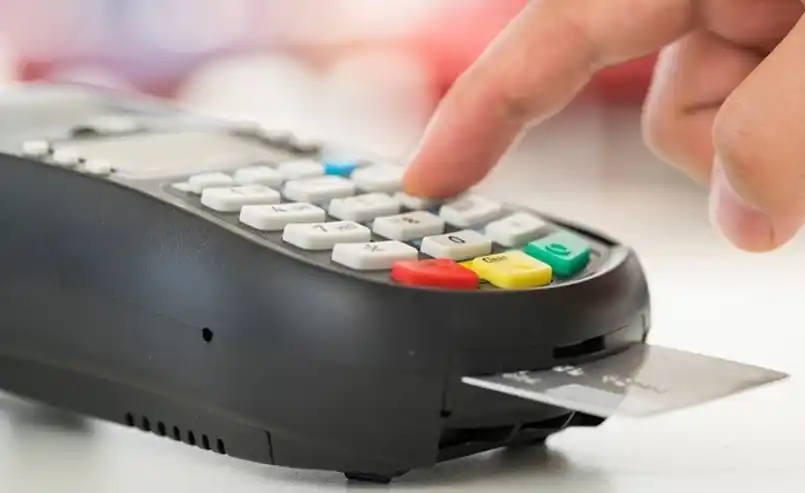 Las compras en dólares hechas antes de la sanción de la ley quedarán excluidas del recargo del 30 %