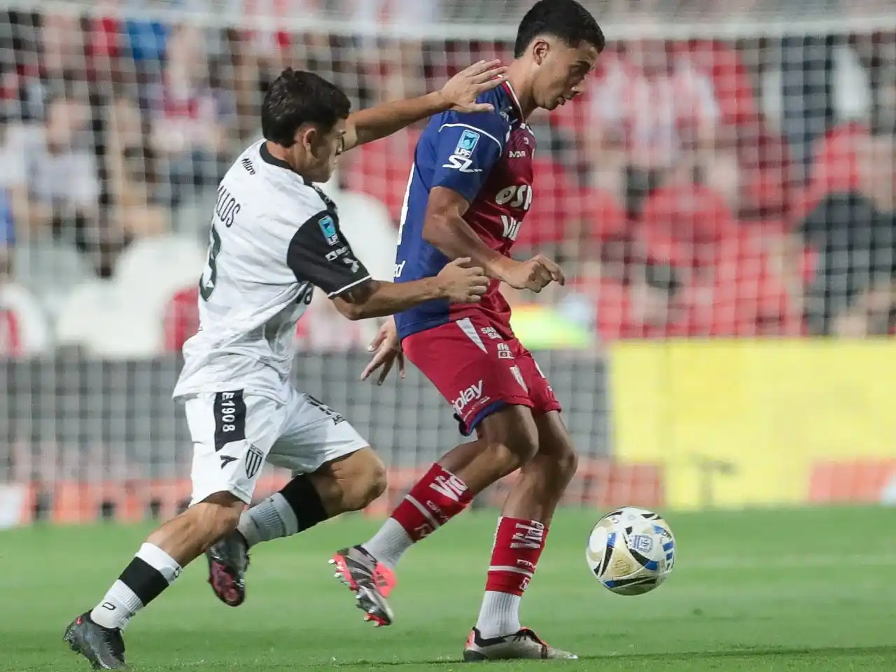 Unión aplastó a Gimnasia (M)