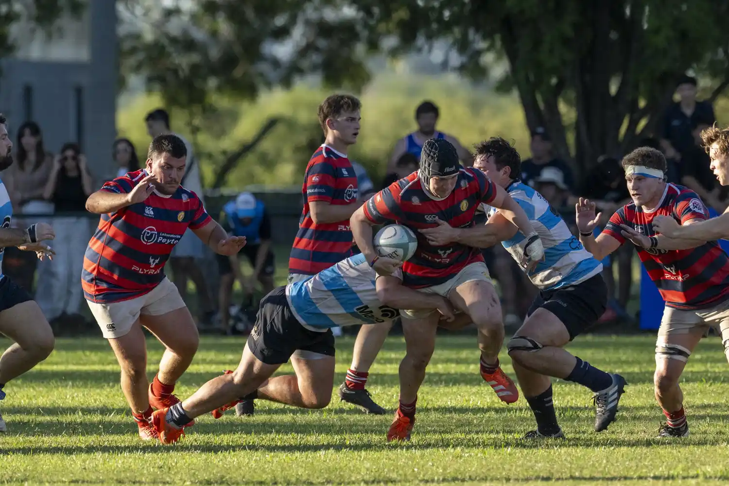 Otra derrota sobre el final. Otro cierre que se le escapa al equipo venadense. Aun así, la competitividad y el nivel, dejan más cosas positivas que negativas. Foto: Javier Leali