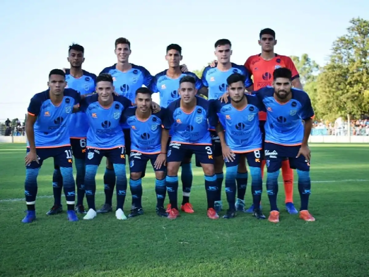 El "9" de Morteros se durmió y lo pagó caro