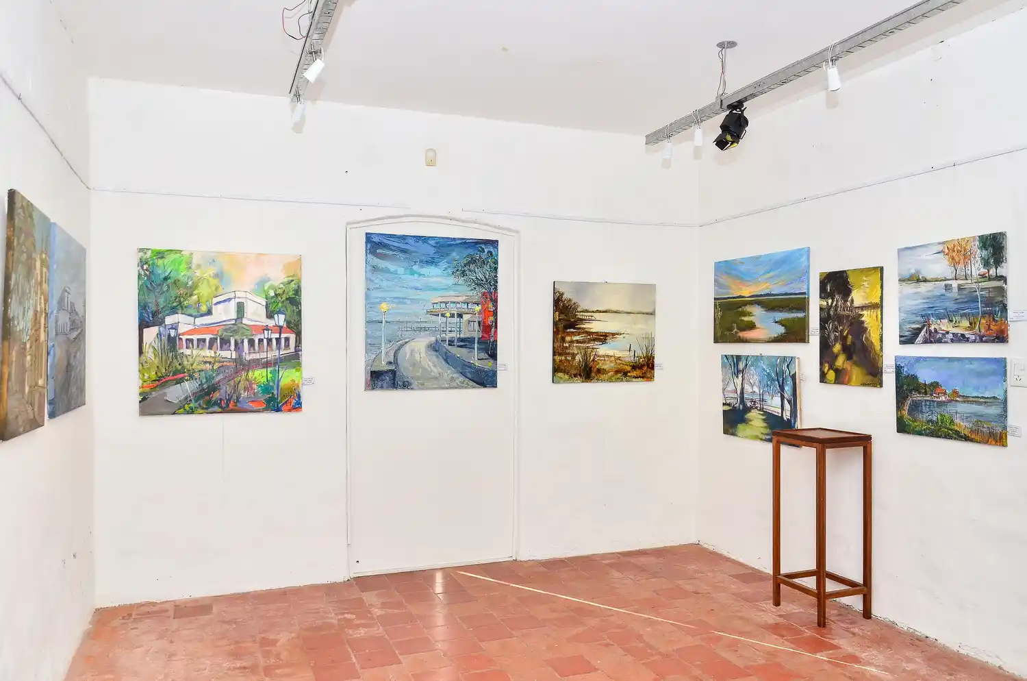 Exposición de pinturas del concurso “Pintando Chascomús”  en el Museo Pampeano