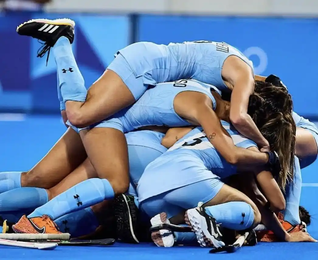 Cosentino se convirtió en heroína y metió a Las Leonas en las semifinales de los Juegos Olímpicos