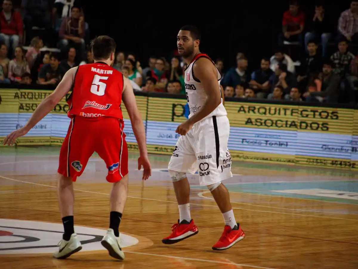 Busca la primera alegría afuera