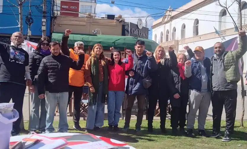 El Frente de Izquierda cerró la campaña con una convocatoria en el centro de Pilar