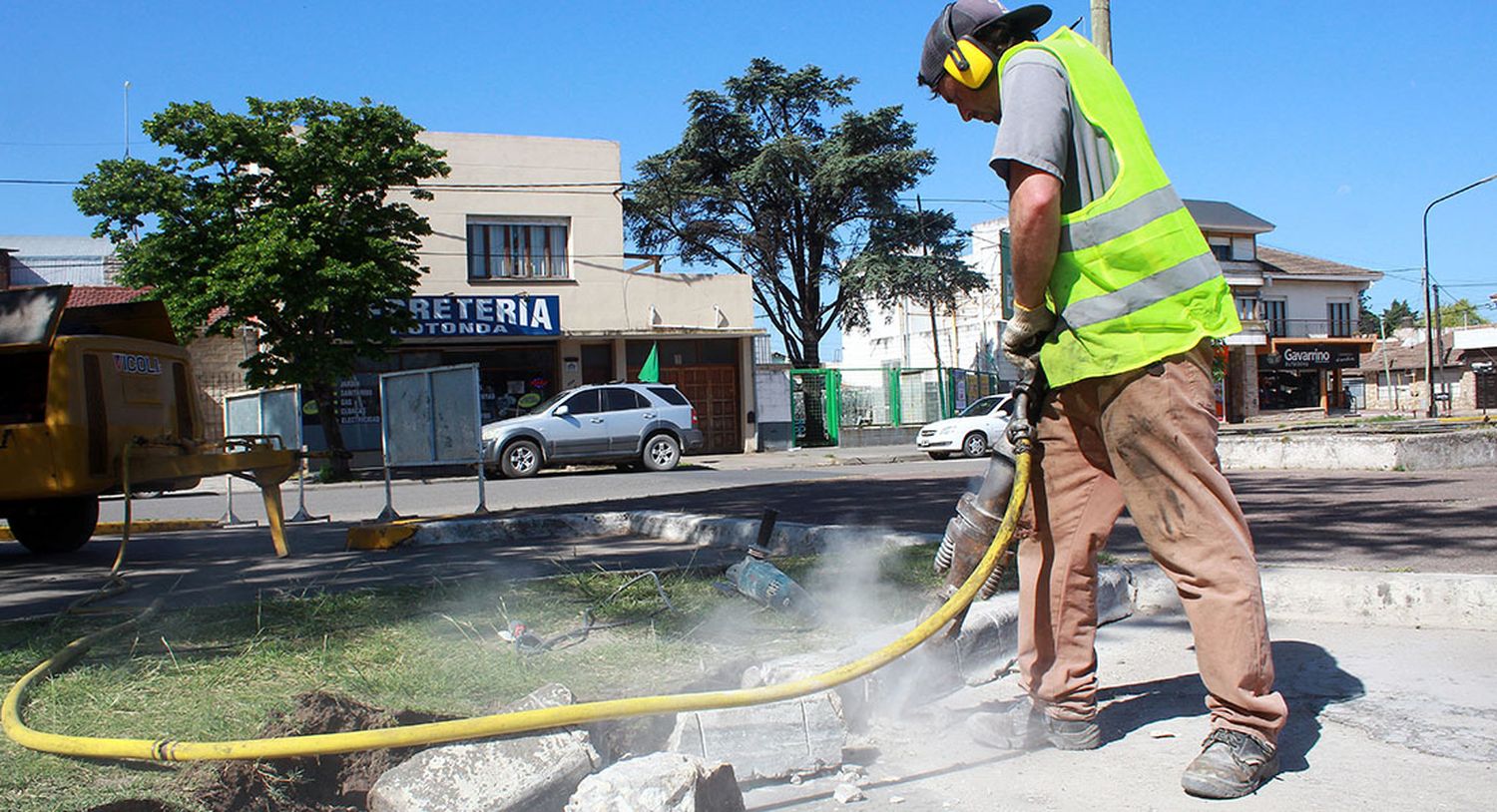 Ejecutan la obra de retorno vehicular en bulevares de la 59