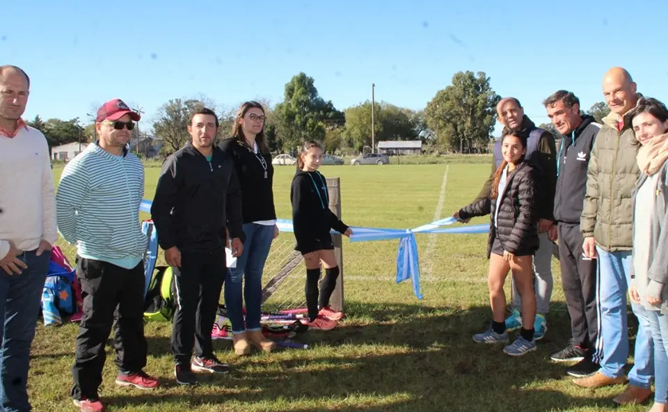Nueva cancha de hockey en San Manuel