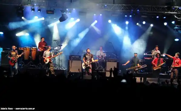 Las Pelotas y No Te Va Gustar en Baradero