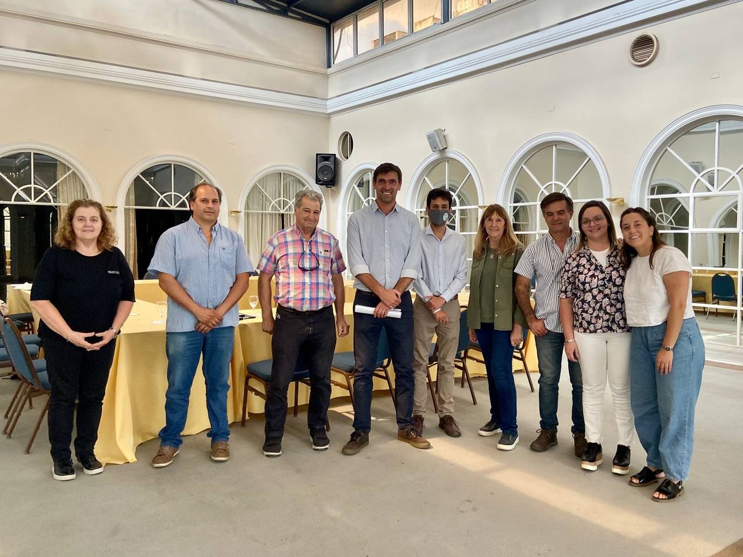 Iparraguirre y funcionarios del Ministerio de Desarrollo Agrario se reunieron con productores rurales