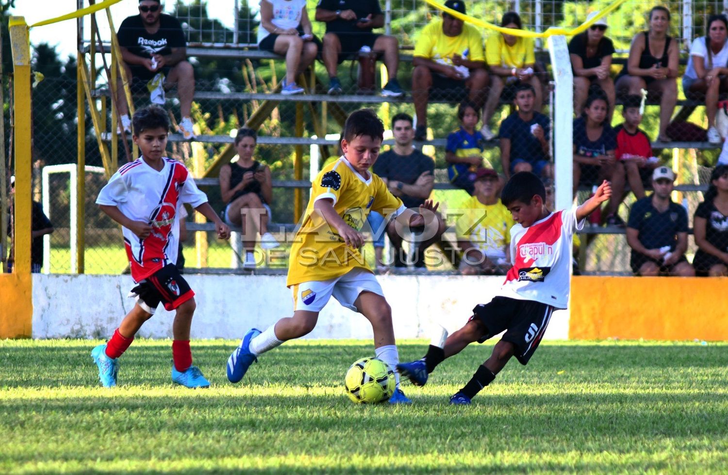 Un momento de la jornada entre Deportivo Oeste y CD River