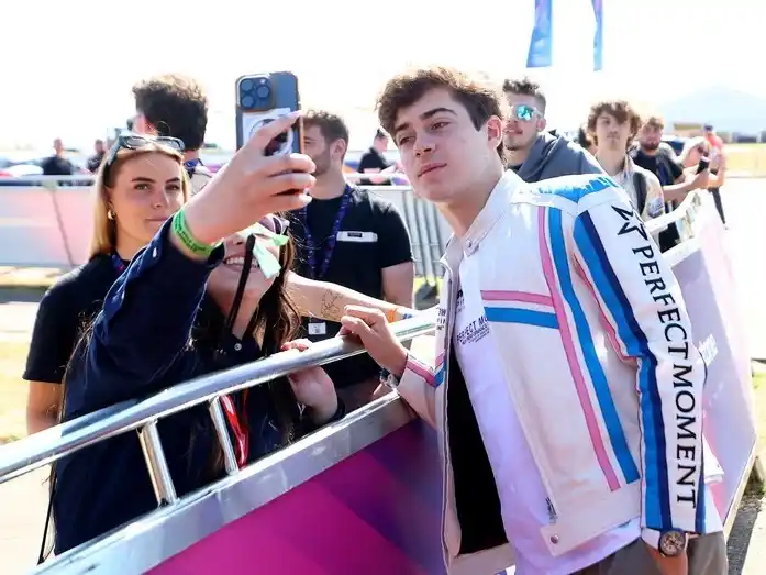 Colapinto terminará el 2025 en Alpine.Foto:X de Alpine