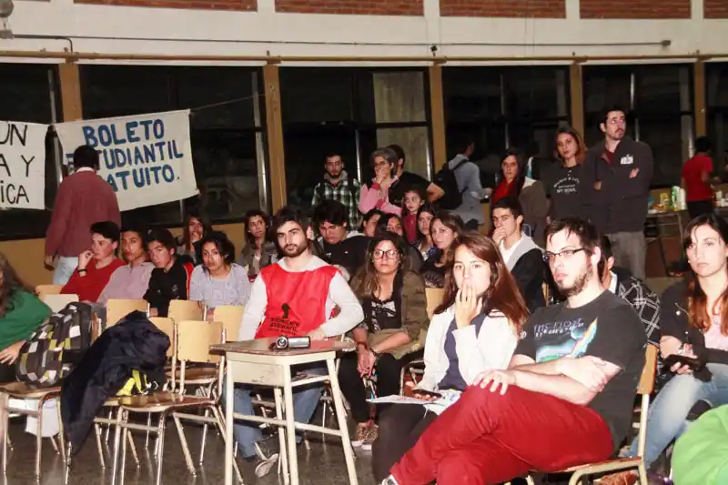 Se reúnen integrantes de centro de estudiantes
