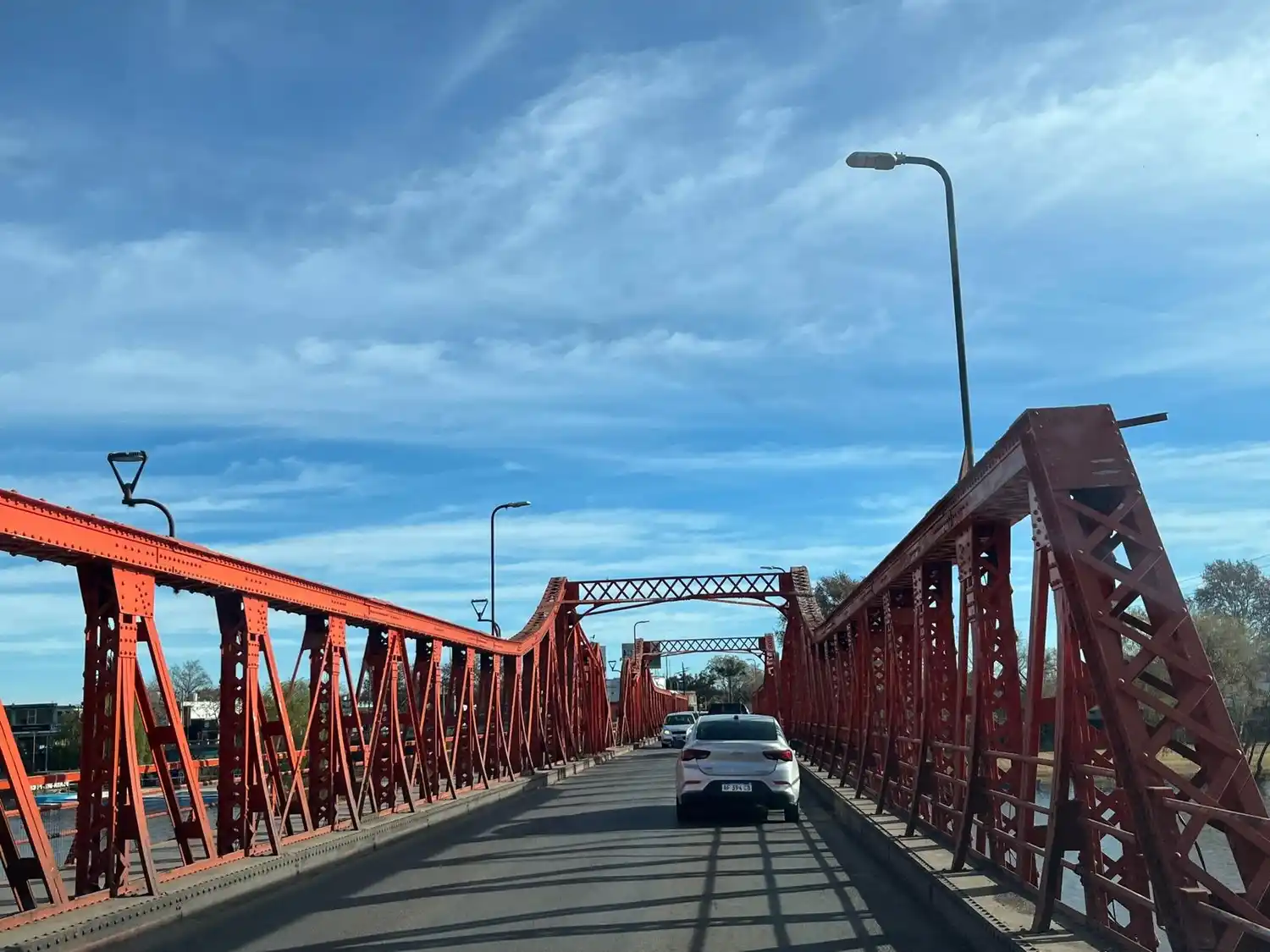 Por reasfaltado, habrá cortes parciales durante tres días en el puente Méndez Casariego