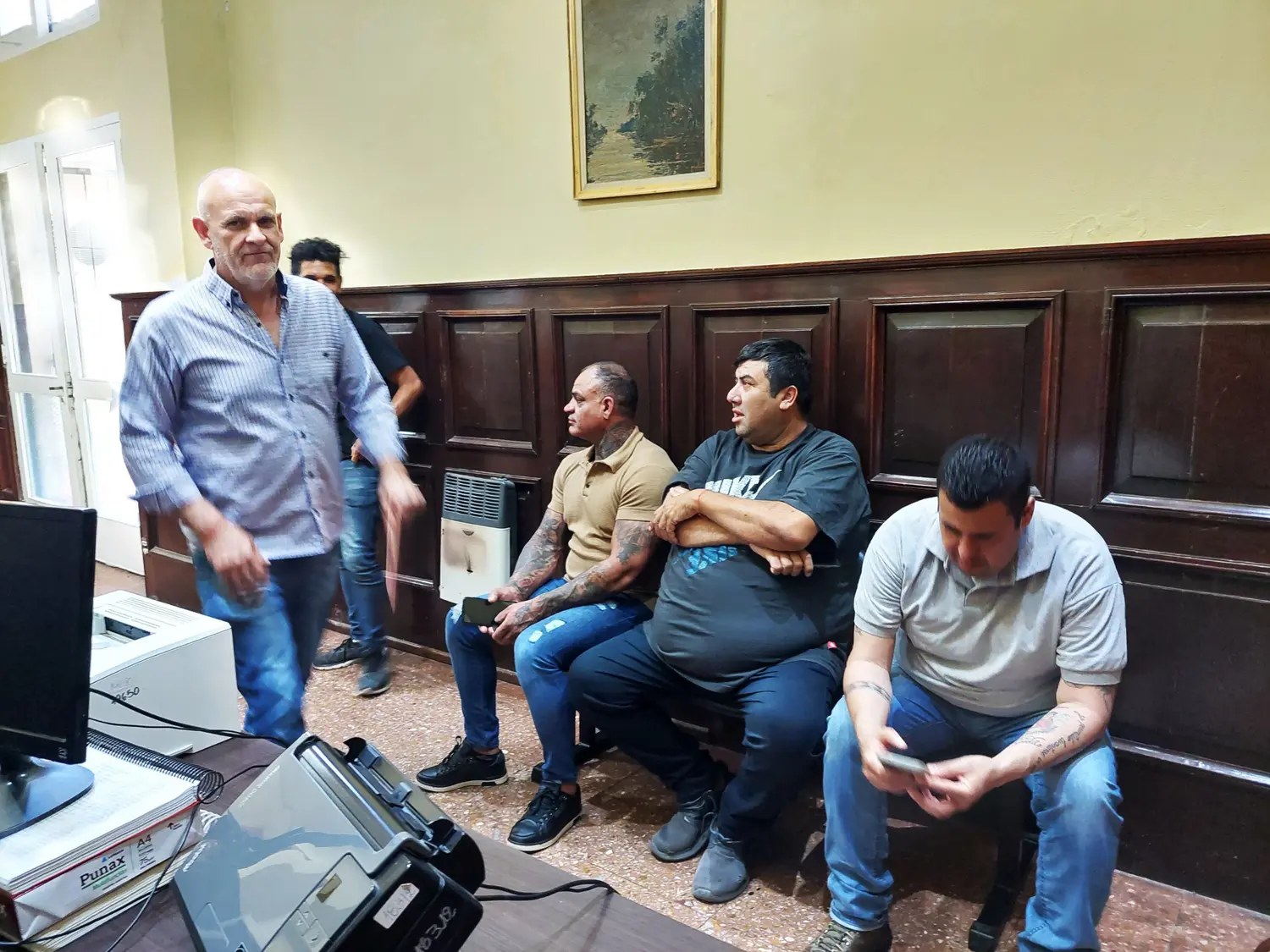 Funcionarios municipales y sindicatos volvieron a reunirse. Foto: Archivo La Opinión.