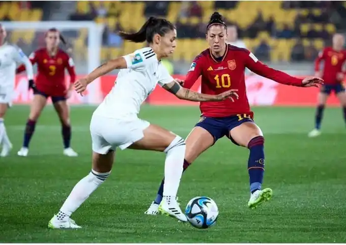 España, uno de los favoritos, se impuso a Costa Rica 3 a 0