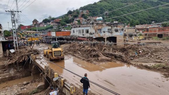 Ubican los cadáveres de dos niños tras la tragedia de Las Tejerías