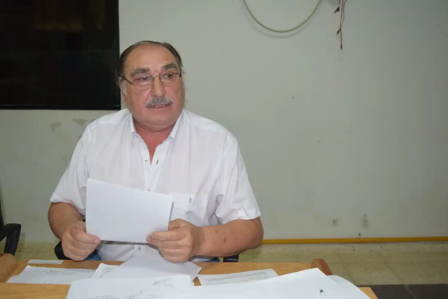 Landra le baja el pulgar al año legislativo