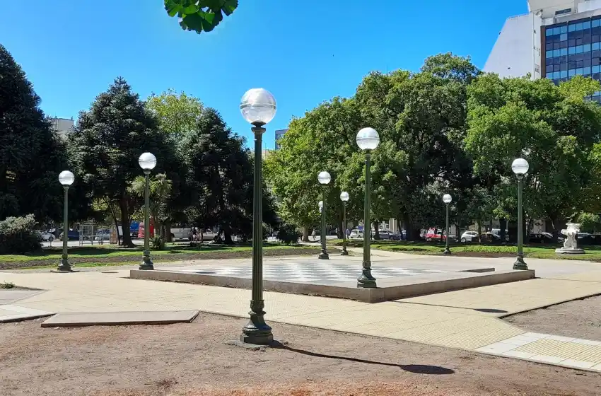 "Es para devolverle el escenario original a la banda y pueda volver a tocar para todos"