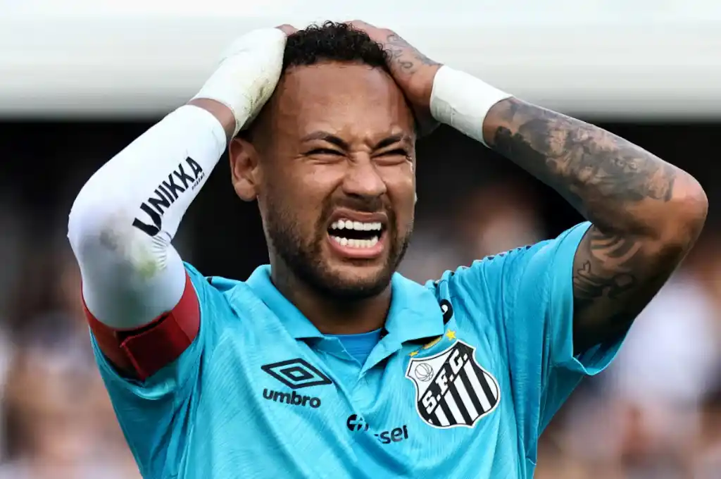 Neymar quedó envuelto en un escándalo por las fuertes acusaciones de un periodista brasileño (Foto: Reuters).