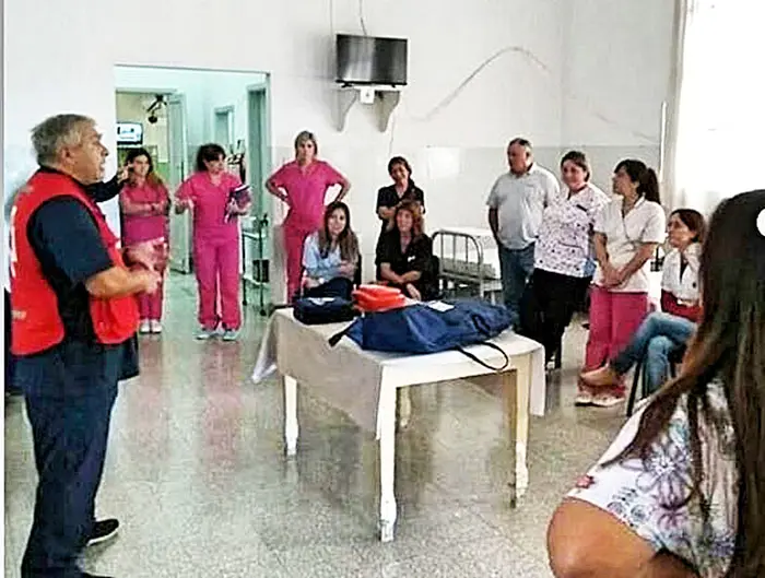 Intensa labor de voluntarios de la Cruz Roja Argentina