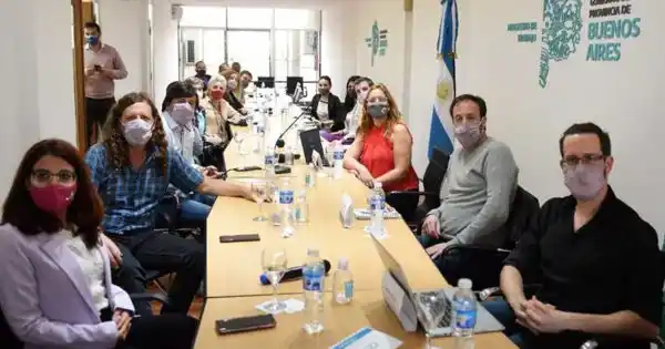 Estatales bonaerenses: FEGEPPBA y ATE piden reapertura de paritarias