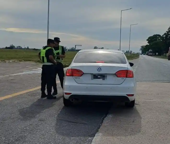 La Guardia Provincial secuestró una carabina calibre 22 y aprehendió a dos hombres en Franck y Arrufó