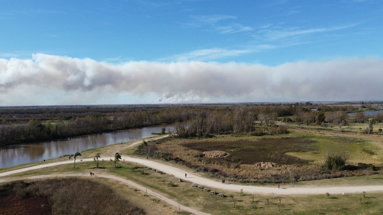 Incendio en islas: Manejo del Fuego dispuso un operativo ante los últimos focos registrados