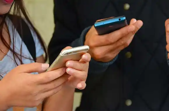 Un marplatense tuvo problemas con Interpol porque sus hijos subían fotos con su celular