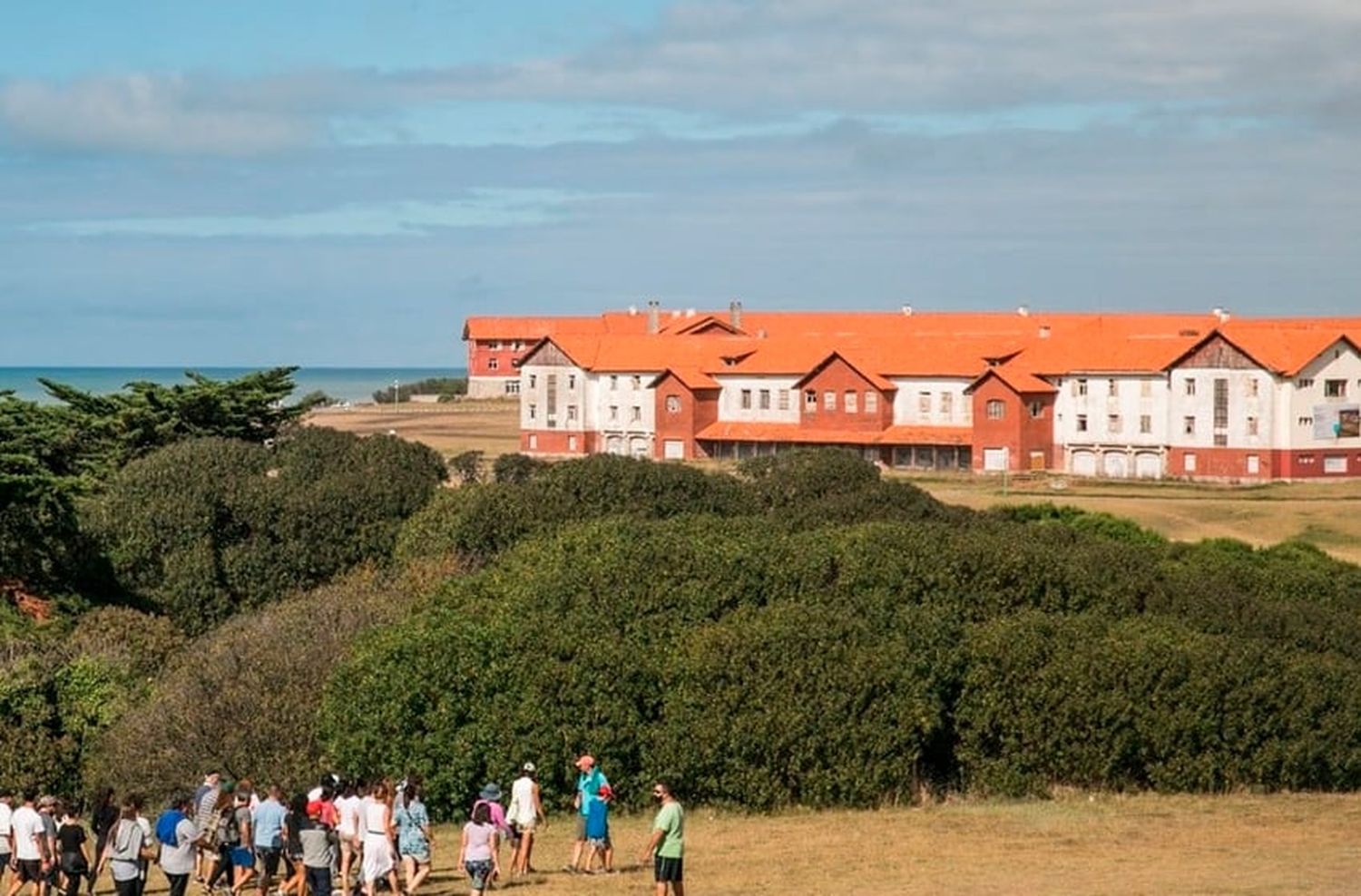 Vacaciones de verano en Chapadmalal: cómo anotarse en el plan de Turismo Social y cuánto cuesta