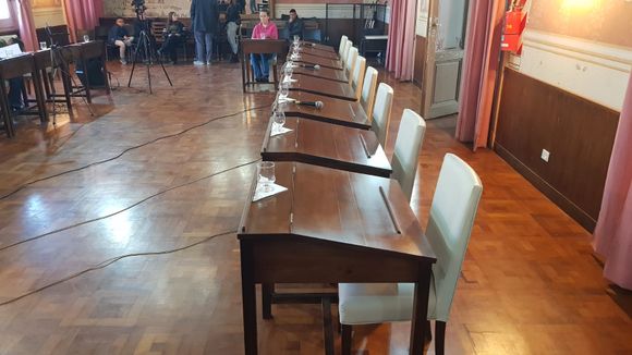 La oposición pidió que descuenten la dieta a los concejales que faltaron por el paro general