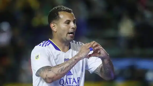 Racing quiere como  refuerzo a Edwin Cardona