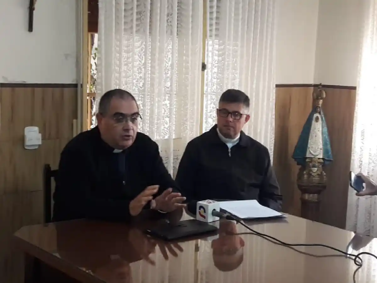 Buenanueva sobre las causas de la renuncia de dos curas: “Tienen que ver con su vida privada”