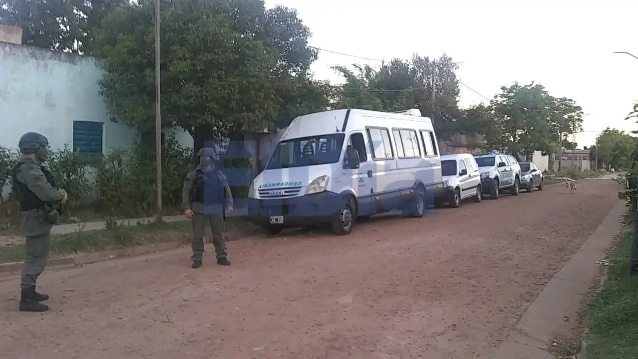 Importante allanamiento por drogas en una vivienda de calle Mosto