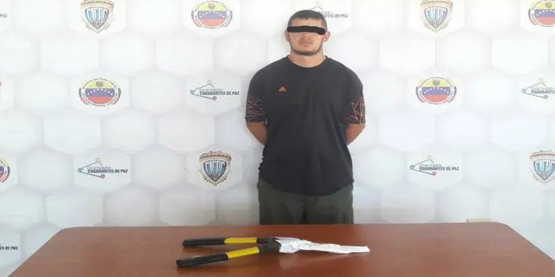PRESO por ATACAR a su mujer con unas tijeras de jardinería