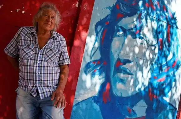 “Mi papá está complicado, estamos todos rezando”, aseguró el hijo del Trinche Carlovich