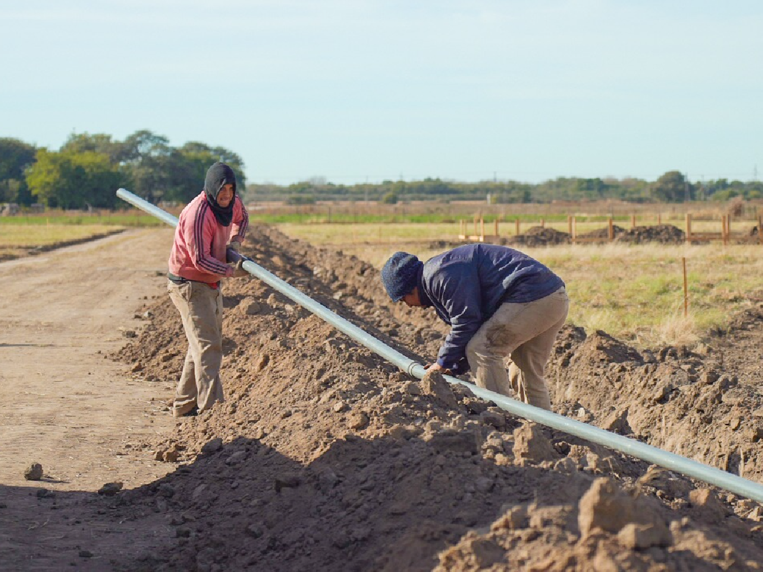 Arroyito agiliza obras en el loteo donde construirán 80 viviendas municipales