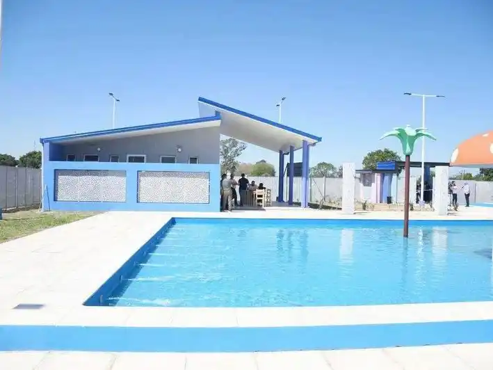 Tres Lagunas cuenta con nueva planta
de agua potable y pileta municipal