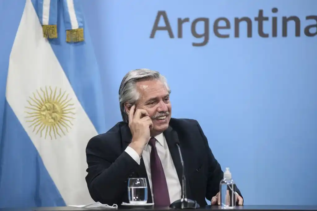 El Gobierno firmó el acuerdo con Rusia para la vacuna Sputnik V