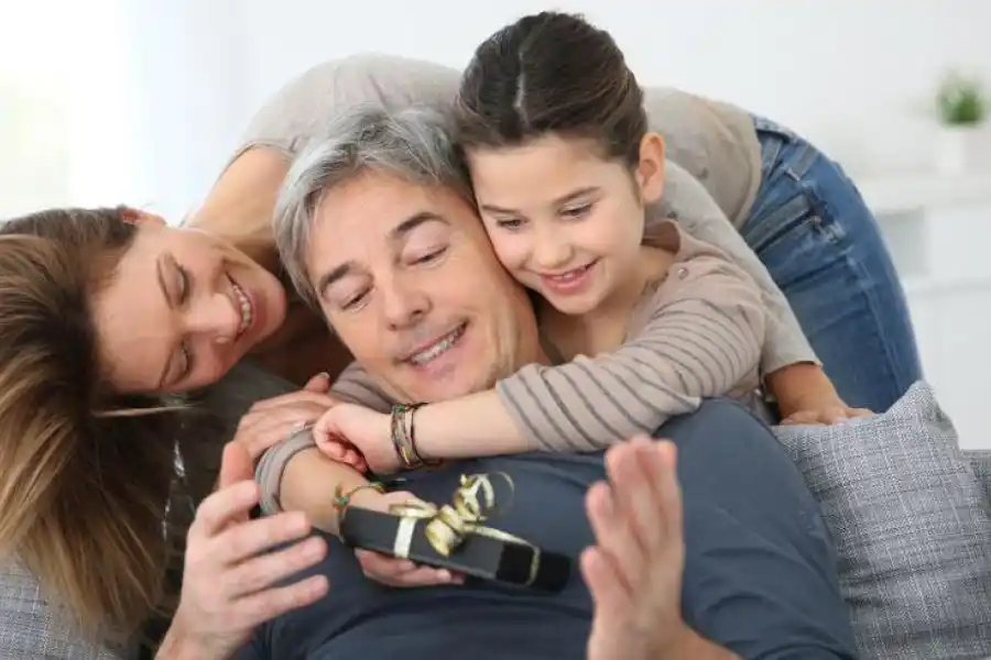 Billetera Santa Fe: la Provincia trabaja en promociones para el Día del Padre